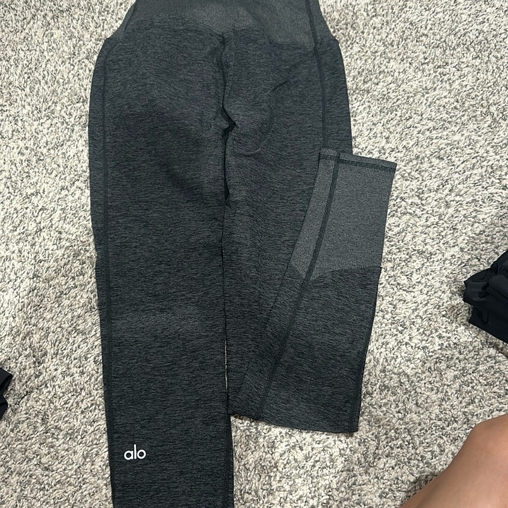 Alo leggings